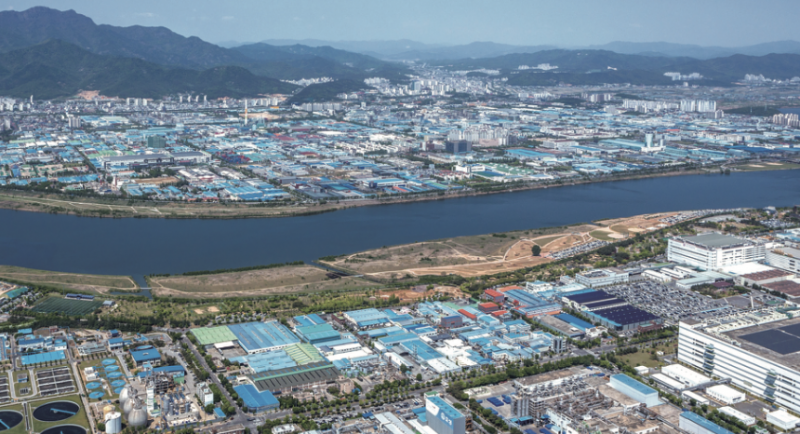 한국 경제 발전을 이끈 경상북도의 두 도시